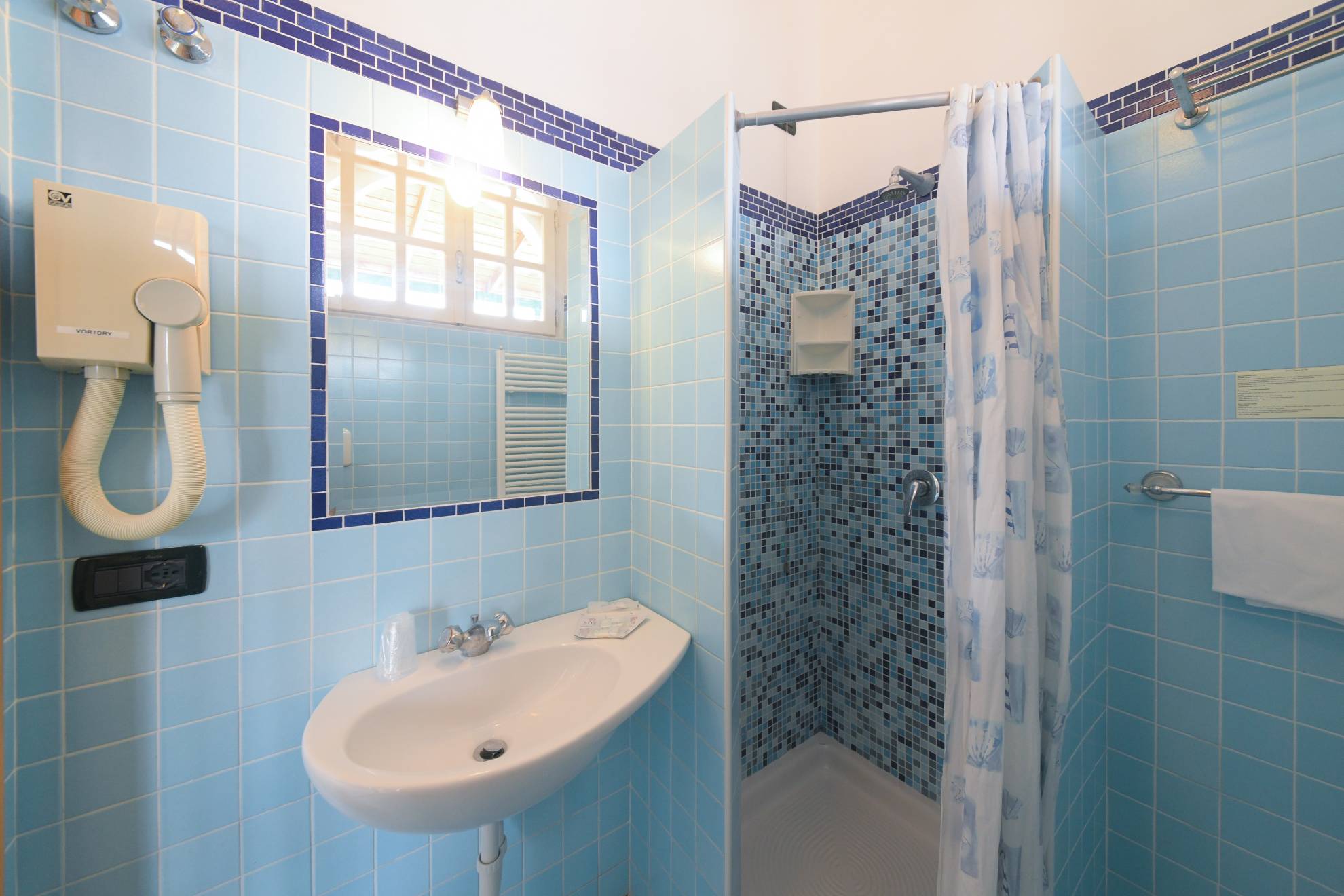 BAGNO-CAMERA-STANDARD