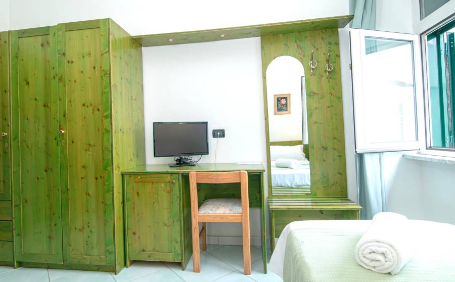 singola-standard-hotel-pineta-ischia